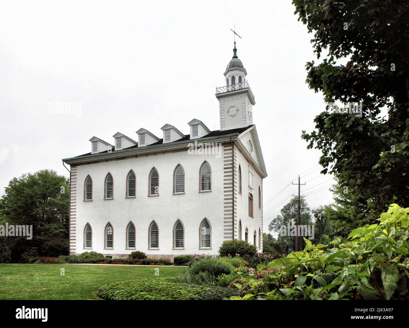Der Kirtland Ohio Tempel wurde 1834 von der Church of Jesus Christ iof Latter Day Saints erbaut. Es ist in einem gotischen Revivals-Stil, typisch für die Kirche gebaut Stockfoto