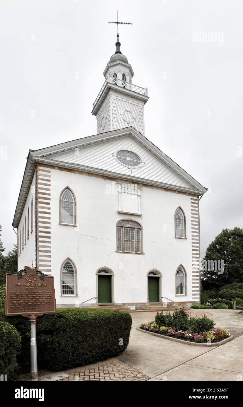 Der Kirtland Ohio Tempel wurde 1834 von der Church of Jesus Christ iof Latter Day Saints erbaut. Es ist in einem gotischen Revivals-Stil, typisch für die Kirche gebaut Stockfoto