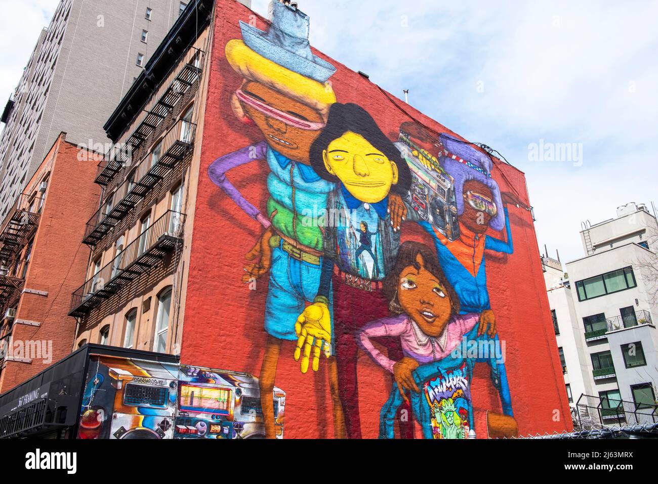 OS Gemeos Mural auf der 14. Street, New York USA Stockfoto