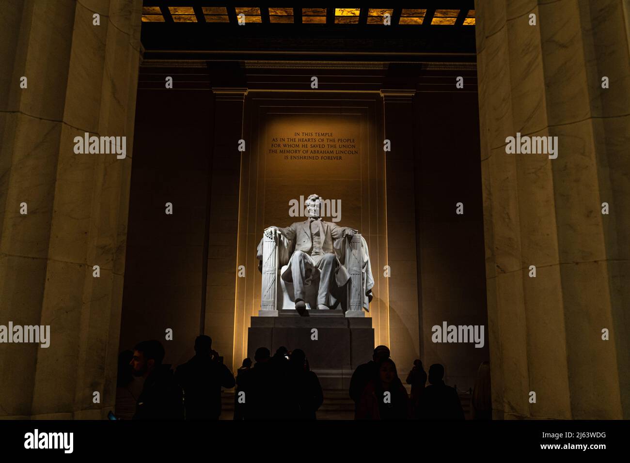 Abraham Lincoln Memorial Statue bei Nacht Stockfoto