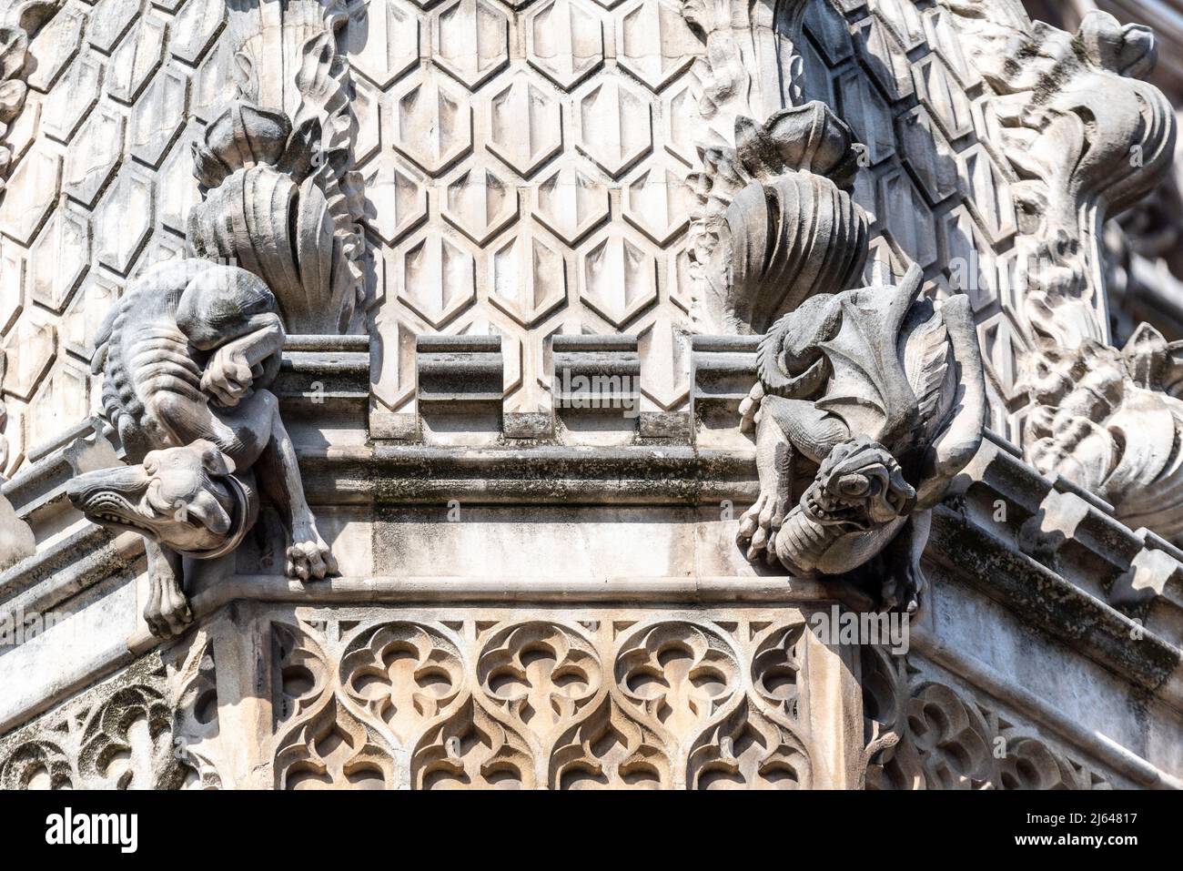 Wasserspeier, Tierdetails auf Westminster Abbey. Gotische Abteikirche in der City of Westminster, London, Großbritannien. Henry-VII-Kapelle am östlichen Ende der Abtei Stockfoto