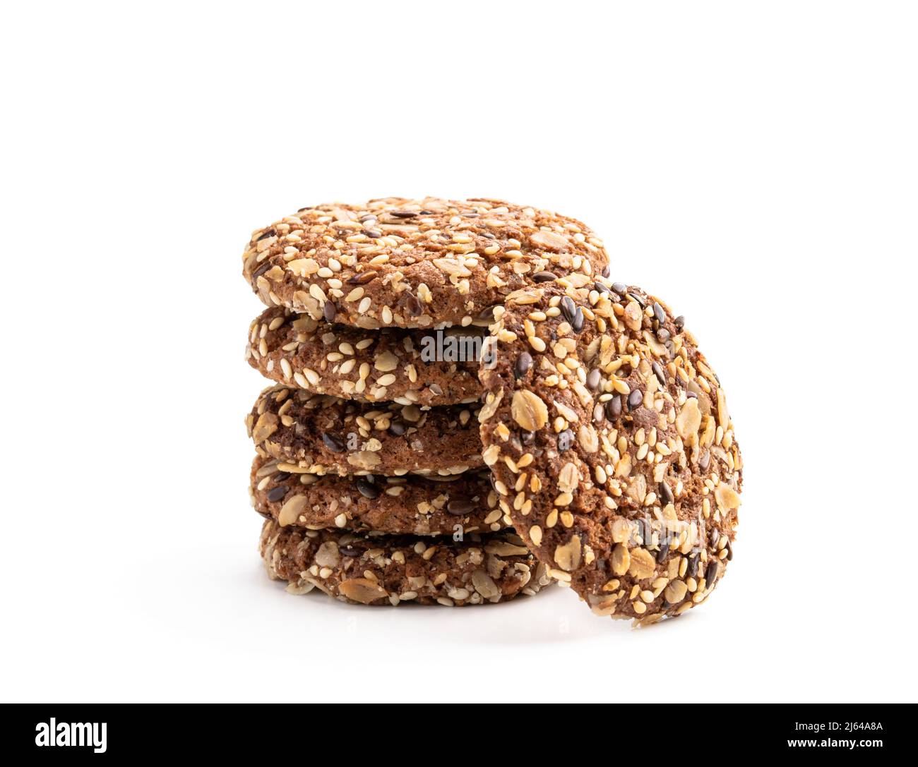 Gesunde Fitness-Kekse aus Sonnenblumenkernen und Sesamsamen mit Leinsamen  isoliert auf Weiß Stockfotografie - Alamy