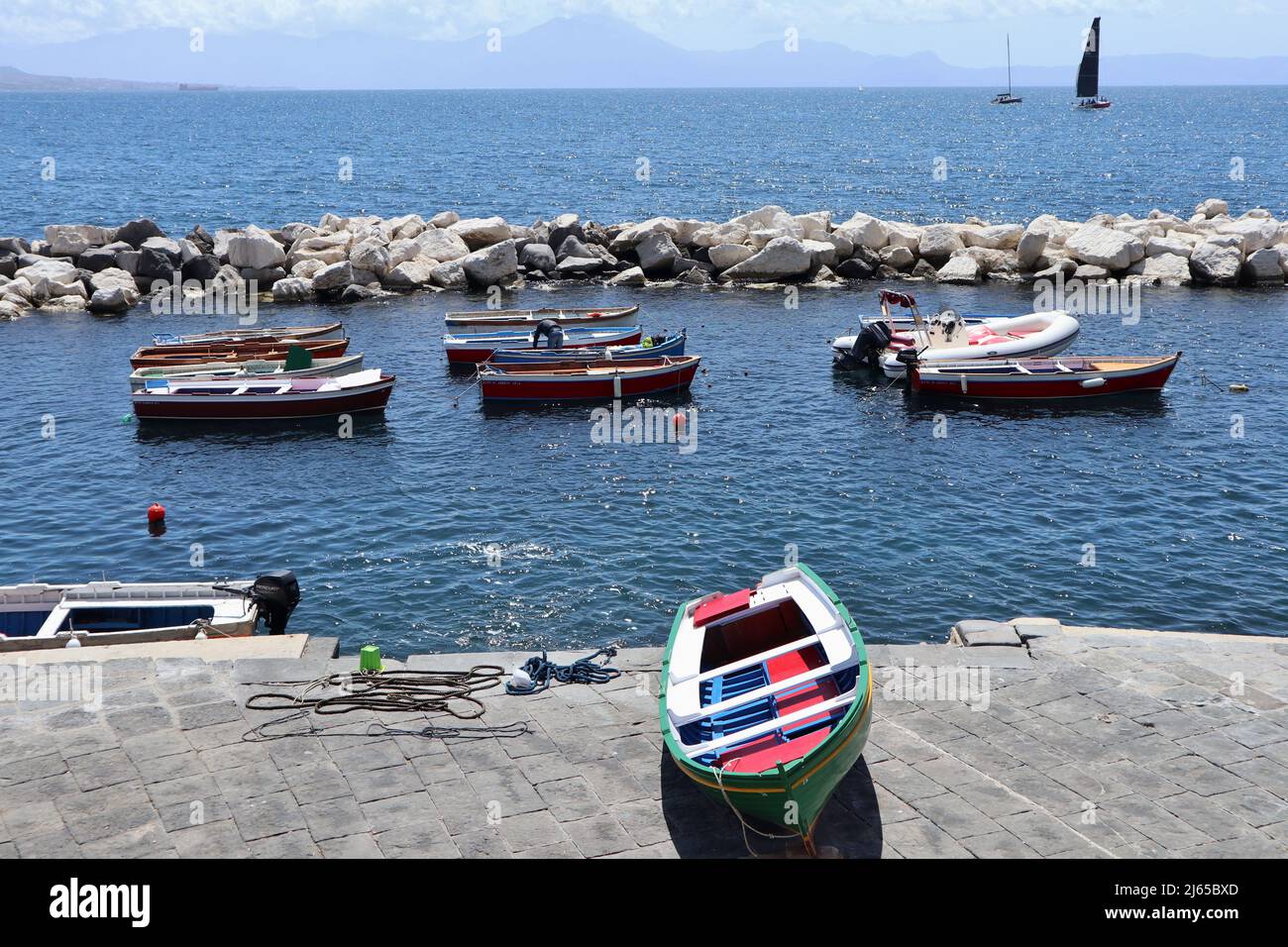 Napoli - Barche al molo di Via Nazario Sauro Stockfoto