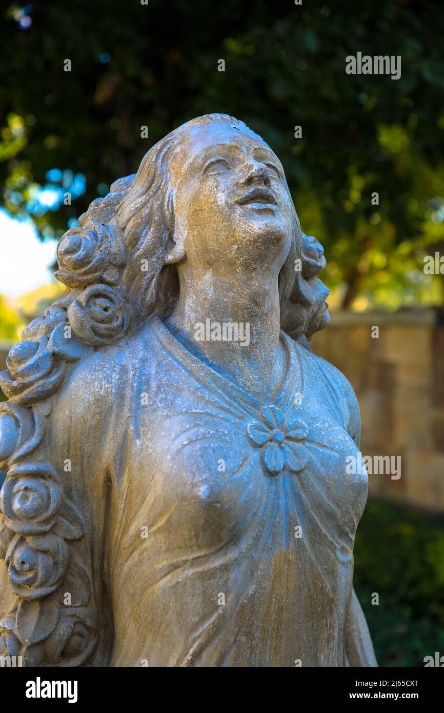 Statue der Frau, Symbol für Depression und Trauer. Waldwiesenfriedhof, Glendale, Los Angeles, USA Stockfoto