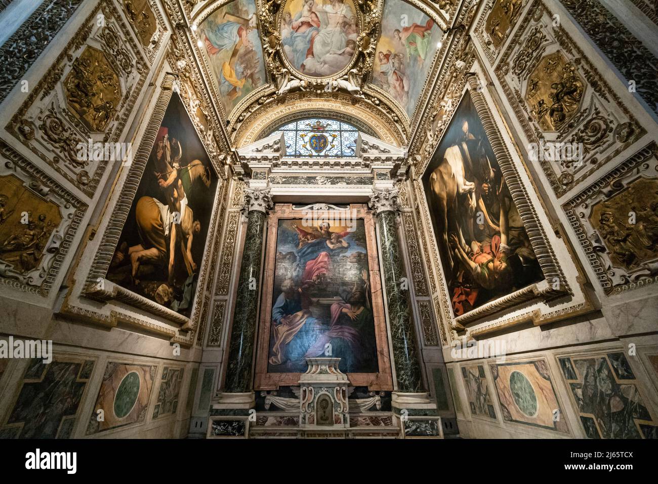 Rom. Italien. Basilica di Santa Maria del Popolo. Die Cerasi-Kapelle (La Cappella Cerasi). Die Cerasi-Kapelle, berühmt für Meisterwerke von Caravaggio, t Stockfoto