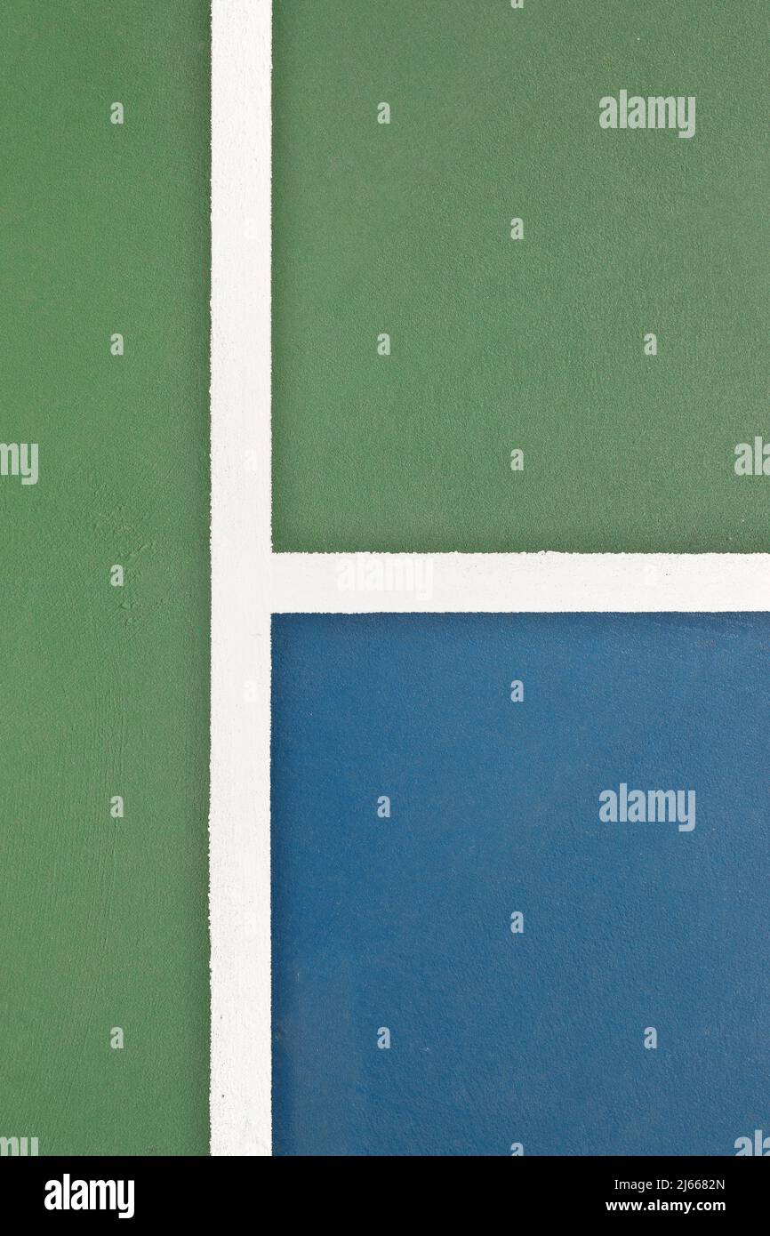 Blau und grün Tennis, Paddle Ball, Basketball, Pickleball Court Sport-und Freizeitkonzept Stockfoto