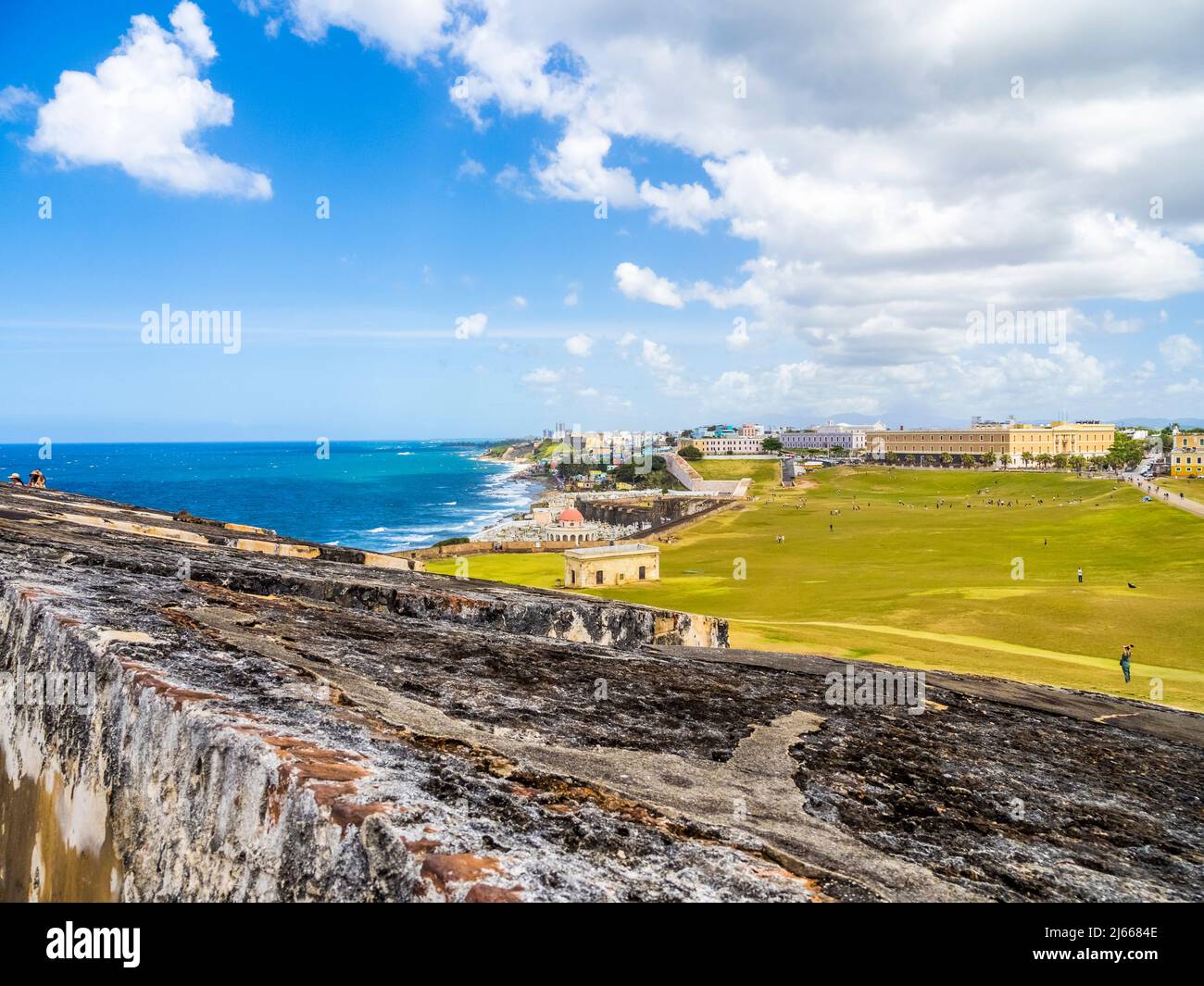Blick vom Castillo San Rocca de Morro eine Festung aus dem 16. Jahrhundert, eine nationale historische Stätte von San Juan im alten San Juan in Puerto Rico Stockfoto