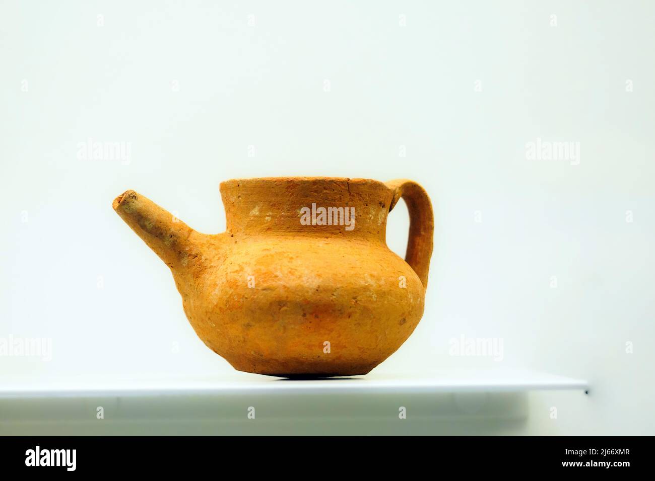 Kalibrate der Flasche. X Jahrhundert n. Chr. Keramik Archäologisches und Ethnologisches Museum von Córdoba Stockfoto