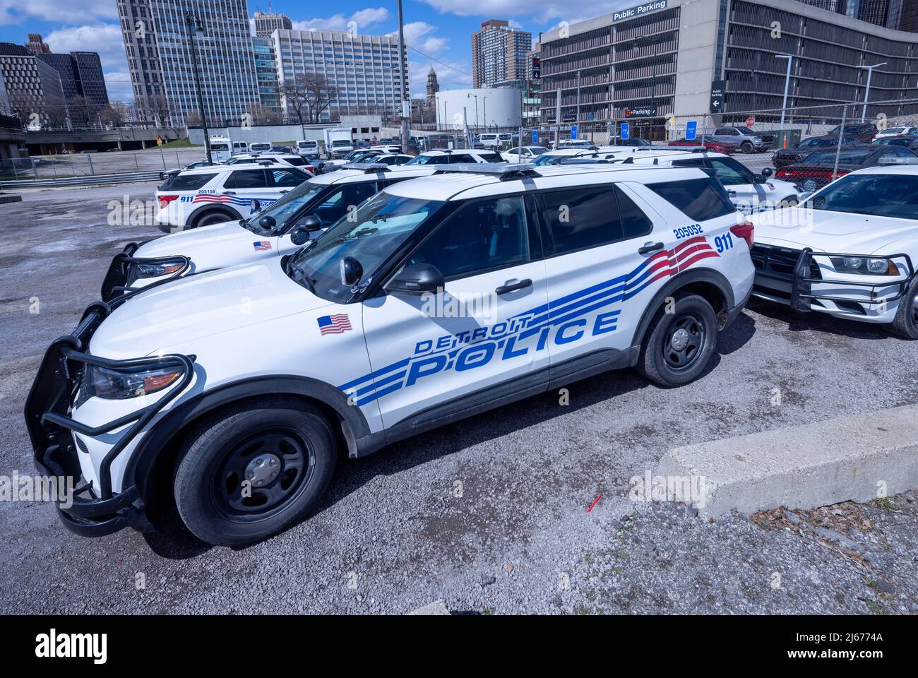 Polizeiautos mit Stoßstangen oder Schubelstangen, Detroit, Michigan, USA Stockfoto