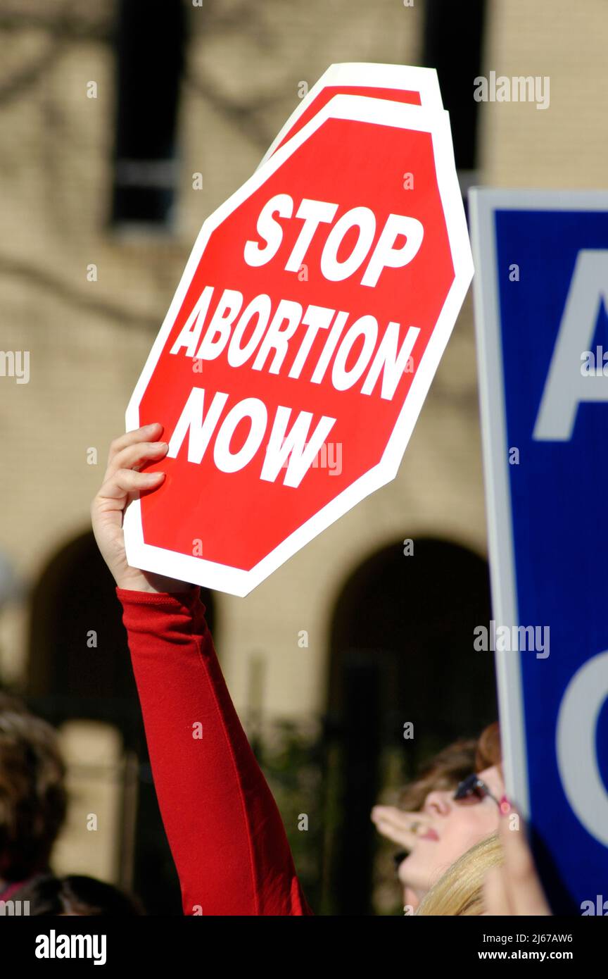 Anti-Abtreibung und Pro-Life-Gesetz-Demonstration im Georgia State Capitol Gebäude in Atlanta USA politische Maßnahmen gegen Frauen Stockfoto