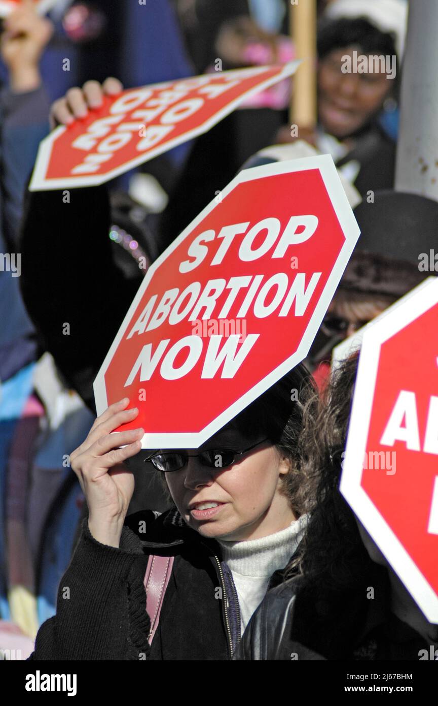 Anti-Abtreibung und Pro-Life-Gesetz-Demonstration im Georgia State Capitol Gebäude in Atlanta USA politische Maßnahmen gegen Frauen Stockfoto