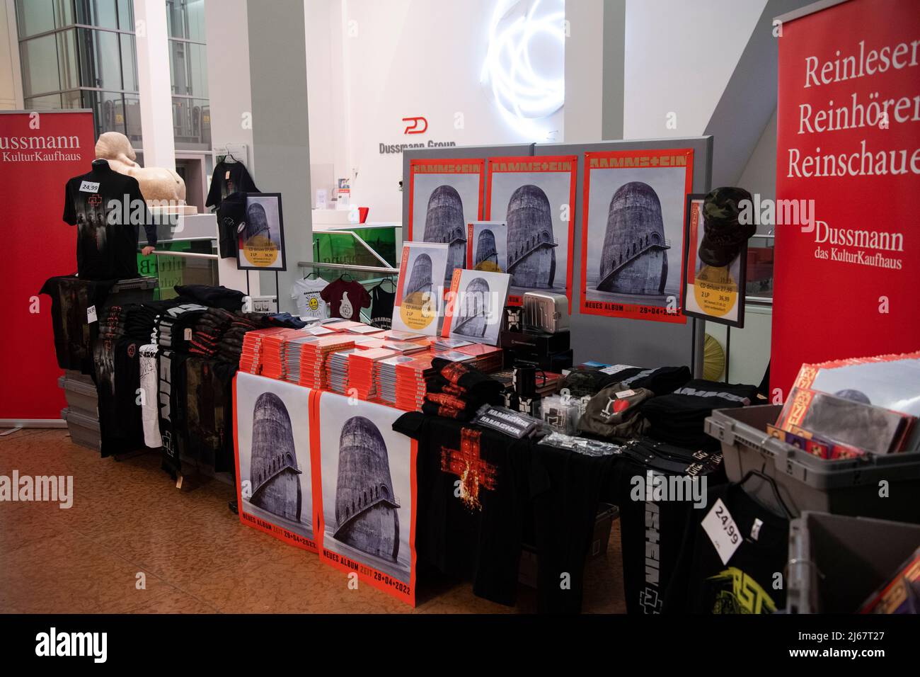 Rammstein fan -Fotos und -Bildmaterial in hoher Auflösung – Alamy