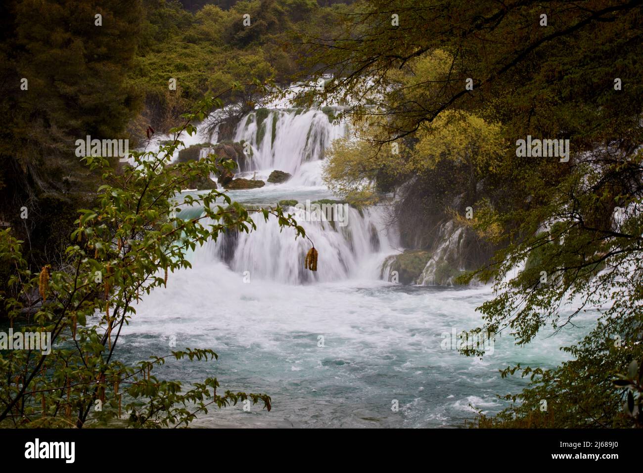 Kroatien Krka Nationalpark Wald Skradinski Buk Wasserfall Stockfoto