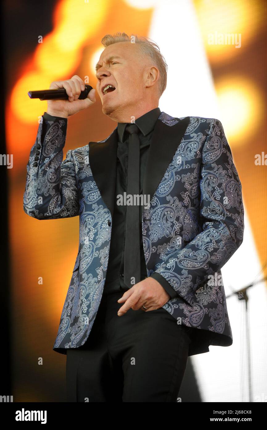 Martin Fry, der Sänger der 80s Band ABC, tritt beim Flashback Festival in Temple Newsom auf. Stockfoto Martin Fry, der Sänger der 80s Band ABC, tritt beim Flashback Festival in Temple Newsom auf. Stockfoto