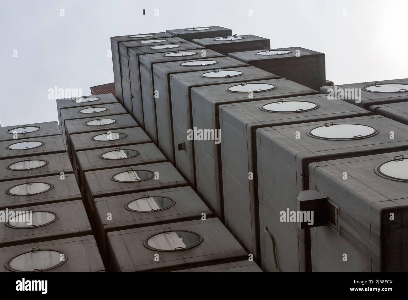 Die unsual Architektur des Nakagin Capsule Tower, .Shimbashi, Tokyo, Japan. Stockfoto