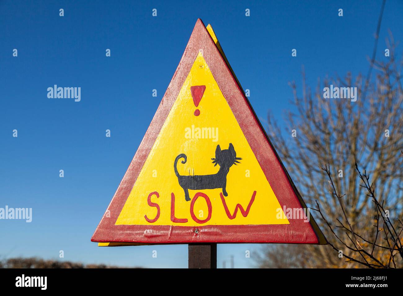 Katze Kreuzung Zeichen Stockfotos und -bilder Kaufen - Alamy