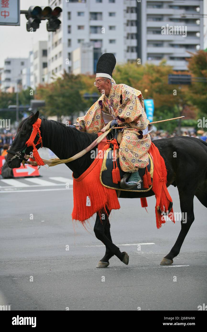 Kyoto, Japan - 22. Oktober 2007: Die Teilnahme als die Reisenden Adligen auf einem Pferd beim Jidai Festival. Kyoto. Japan Stockfoto