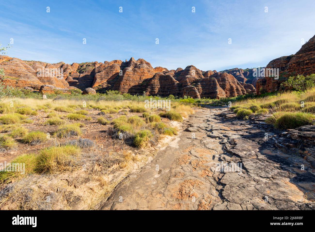 Beeindruckende Sandstein-Karstfelsen im Purnululu National Park oder Bungle Bungles, einem UNESCO-Weltkulturerbe in der Kimberley, Western Austra Stockfoto