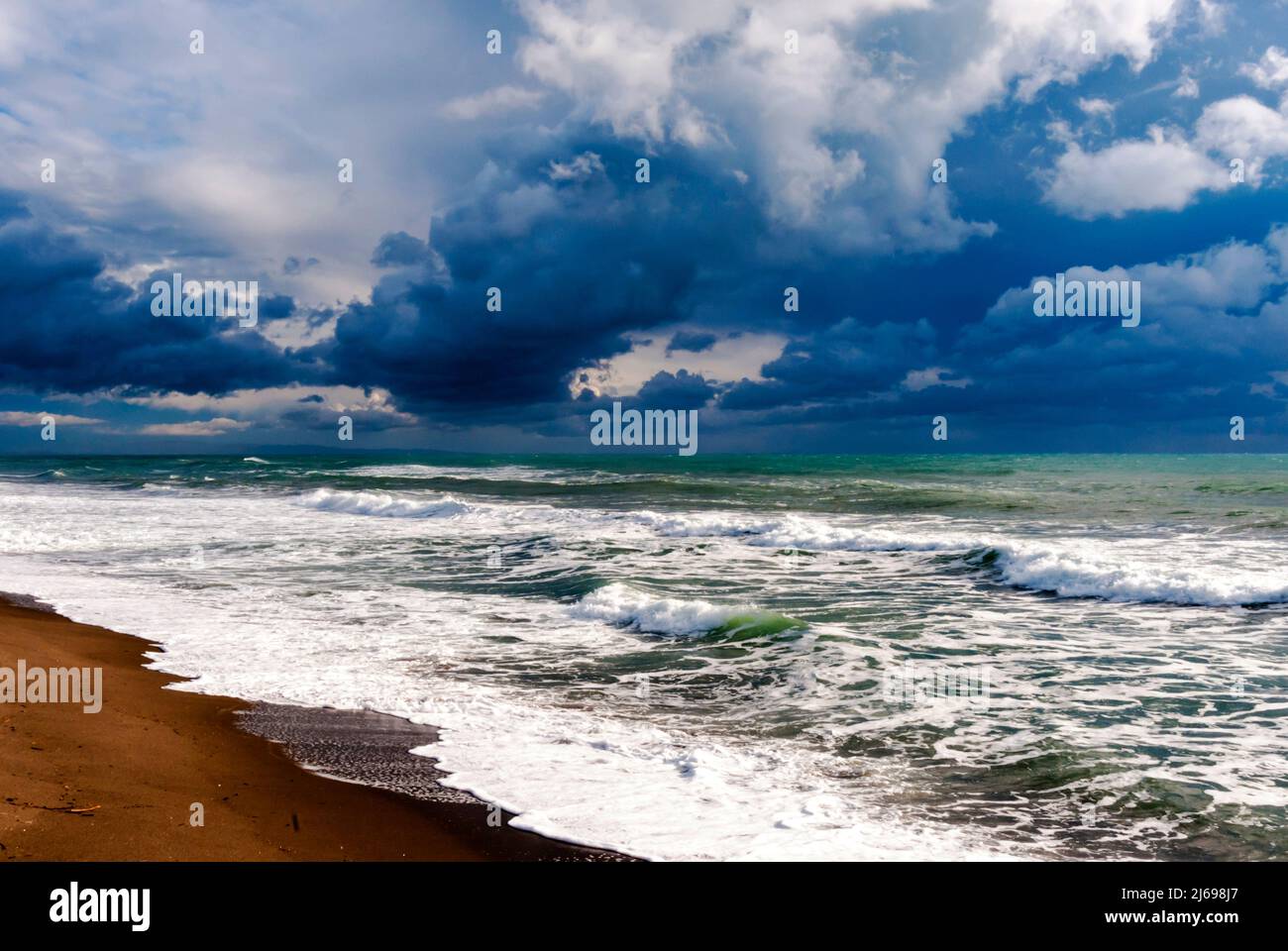 Tyrrhenisches Meer, Strand von Capalbio, Provinz Grosseto, Maremma, Toskana, Italien Stockfoto