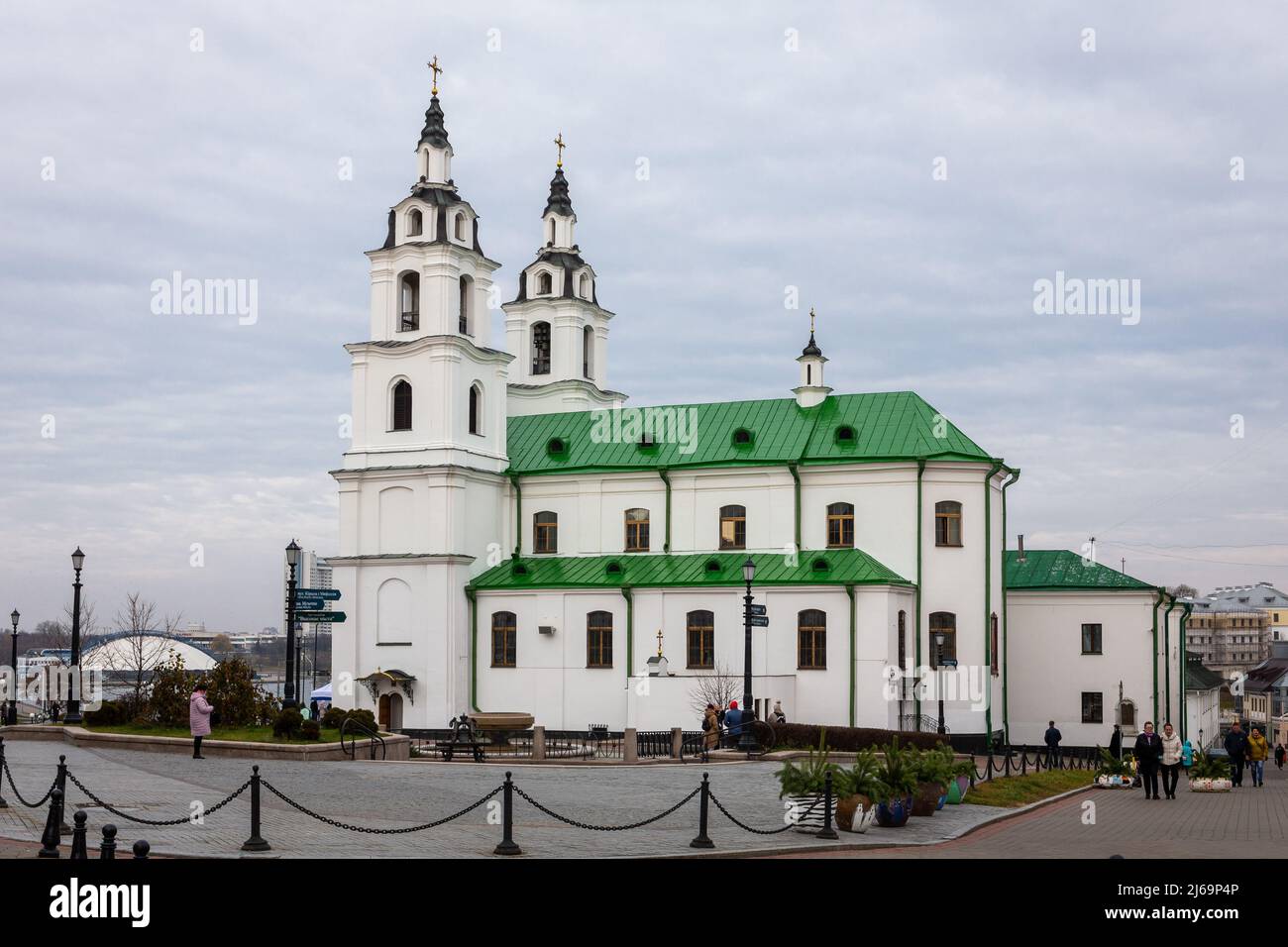 Minsk, Weißrussland, 04.11.21. Kathedrale der Abkunft des Heiligen Geistes, Hauptkathedrale der weißrussischen orthodoxen Kirche in der Oberstadt Minsk. Stockfoto