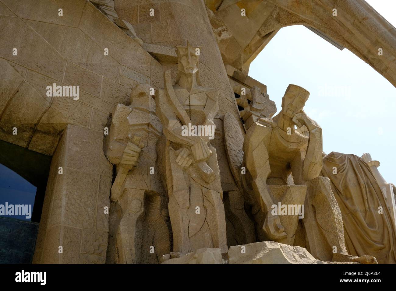 Religiöse Skulpturen außerhalb der Sagrada Familia in Barcelona, Spanien Stockfoto