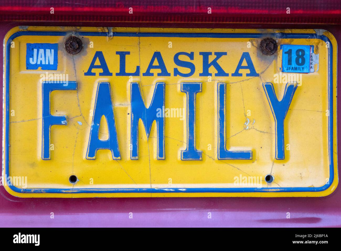 Alaska Fahrzeugschein hinten Custom Kennzeichen 'Familie' auf Einem Auto in Ketchikan Alaska Stockfoto