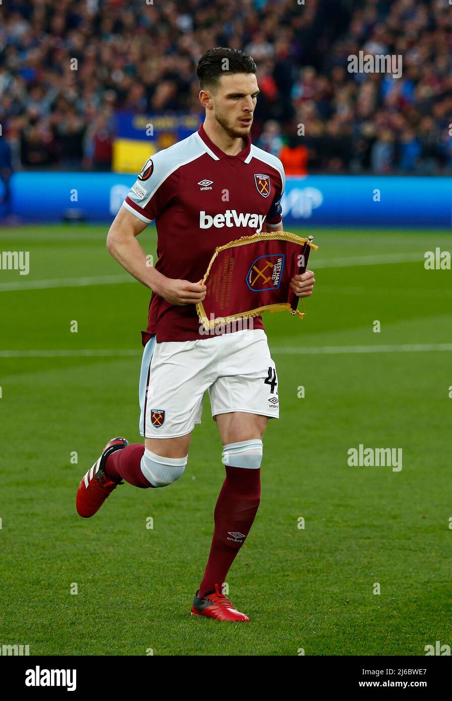 LONDON, ENGLAND - 28. APRIL: West Ham United's Declan Rig kommt während des Halbfinales 1. der Europaliga heraus, auf der Etappe zwischen West Ham United und Eintracht Fr. Stockfoto