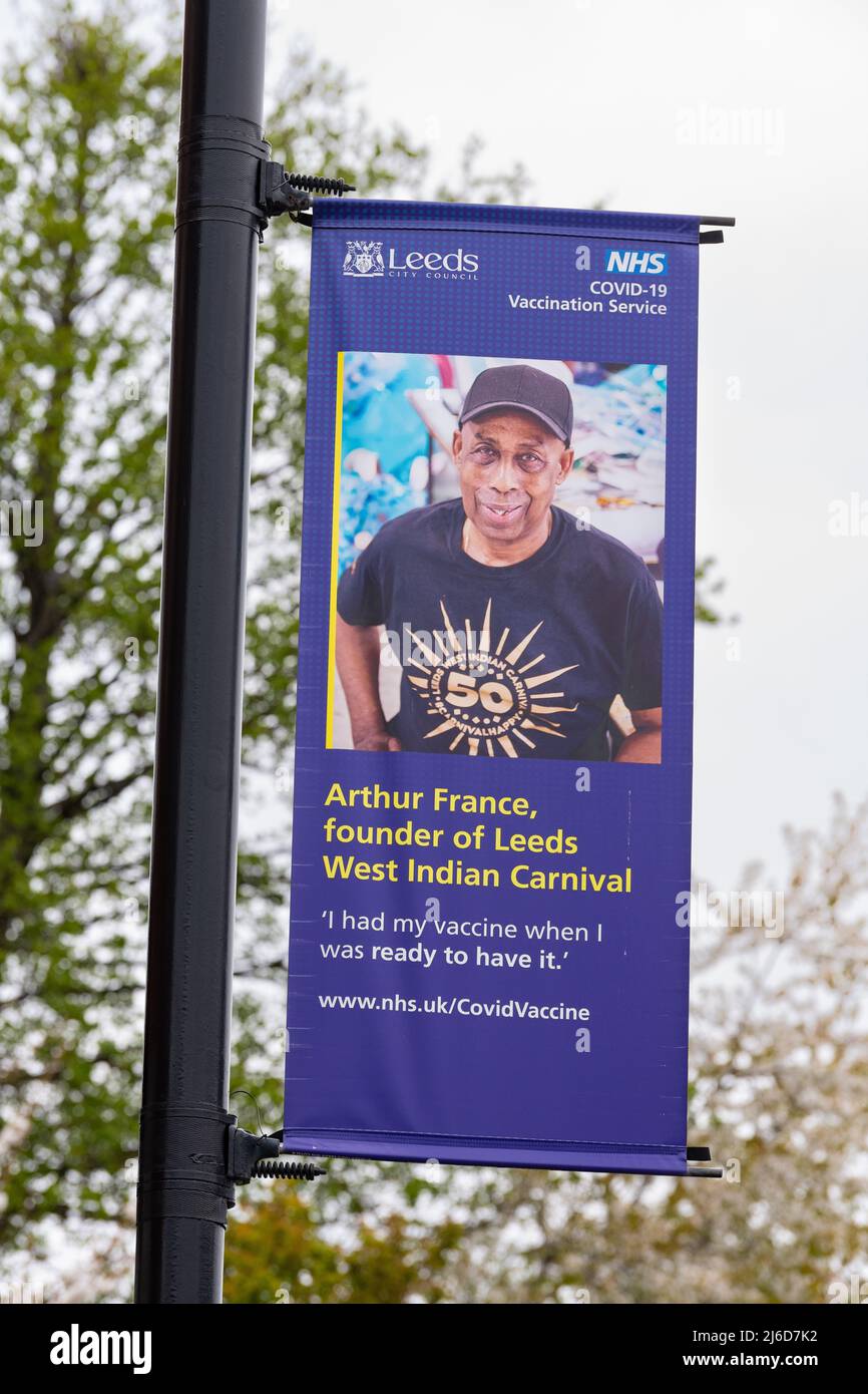 Covid-19-Impfkampagne mit Einwohnern von Leeds zur Förderung der Impfstoffaufnahme - Chapeltown Road, Chapeltown, Leeds, England, Großbritannien Stockfoto
