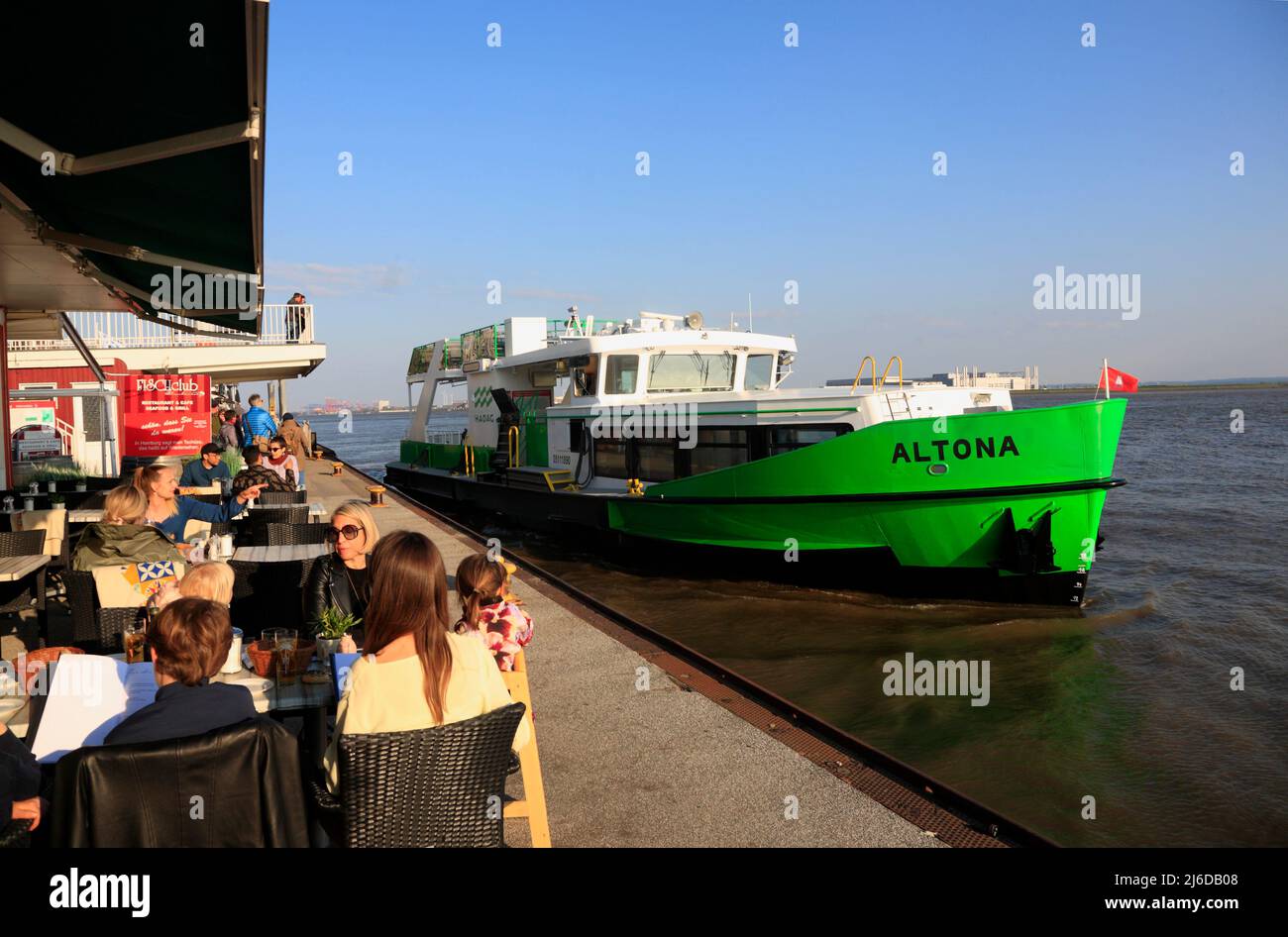 Blankenese, Elbe-Pier mit Restaurant FISCHclub Blankenese, Hamburg, Deutschland, Europa Stockfoto