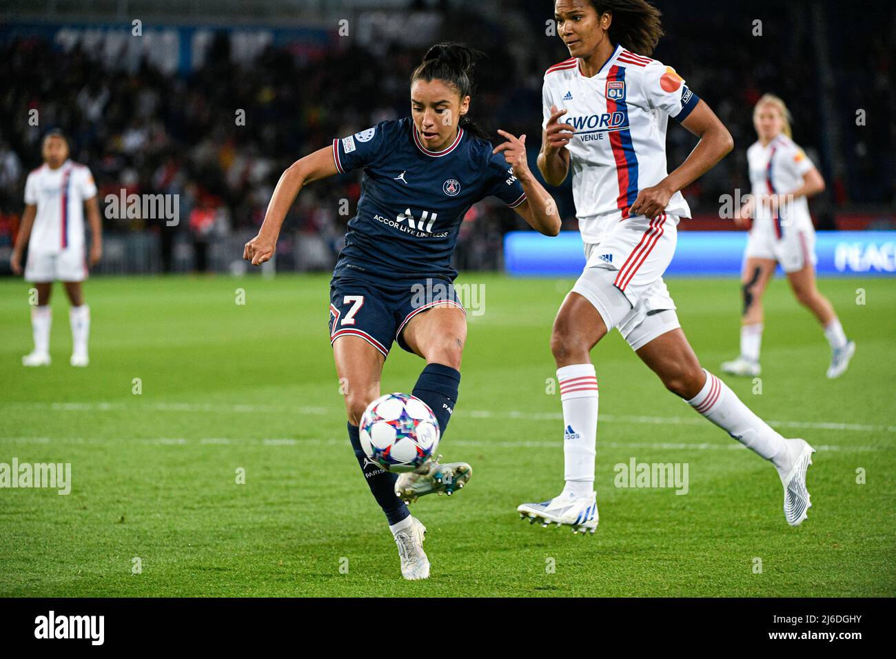 Paris, Frankreich. 30. April 2022. Sakina Karchaoui während der UEFA Women's Champions League, Halbfinals, 2.-Bein-Fußballspiel zwischen Paris Saint-Germain (PSG) und Olympique Lyonnais (OL) am 30. April 2022 im Stadion Parc des Princes in Paris, Frankreich. Kredit: Victor Joly/Alamy Live Nachrichten Stockfoto