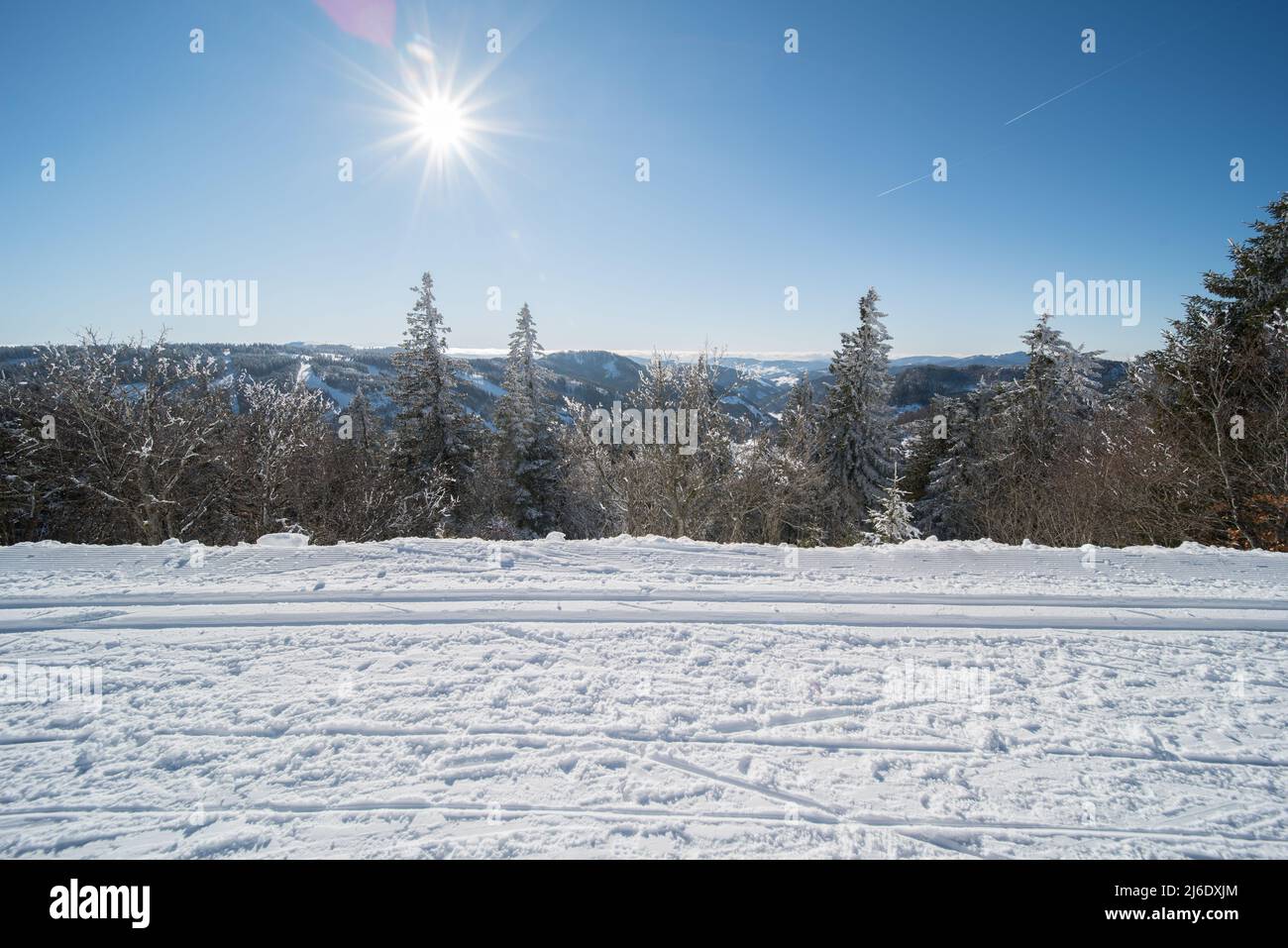 Winterlandschaft am feldberg (1493m) in süddeutschland. Stockfoto