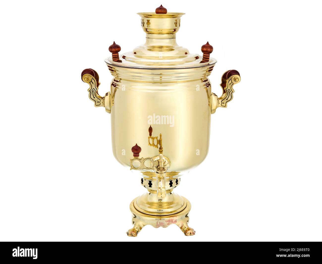 Gold Messing Old Vintage Metall traditionelle russische Teekannen samovar auf weiß isoliert. Volksgeschirr für Teetrinken, Wasserkocher. Stockfoto