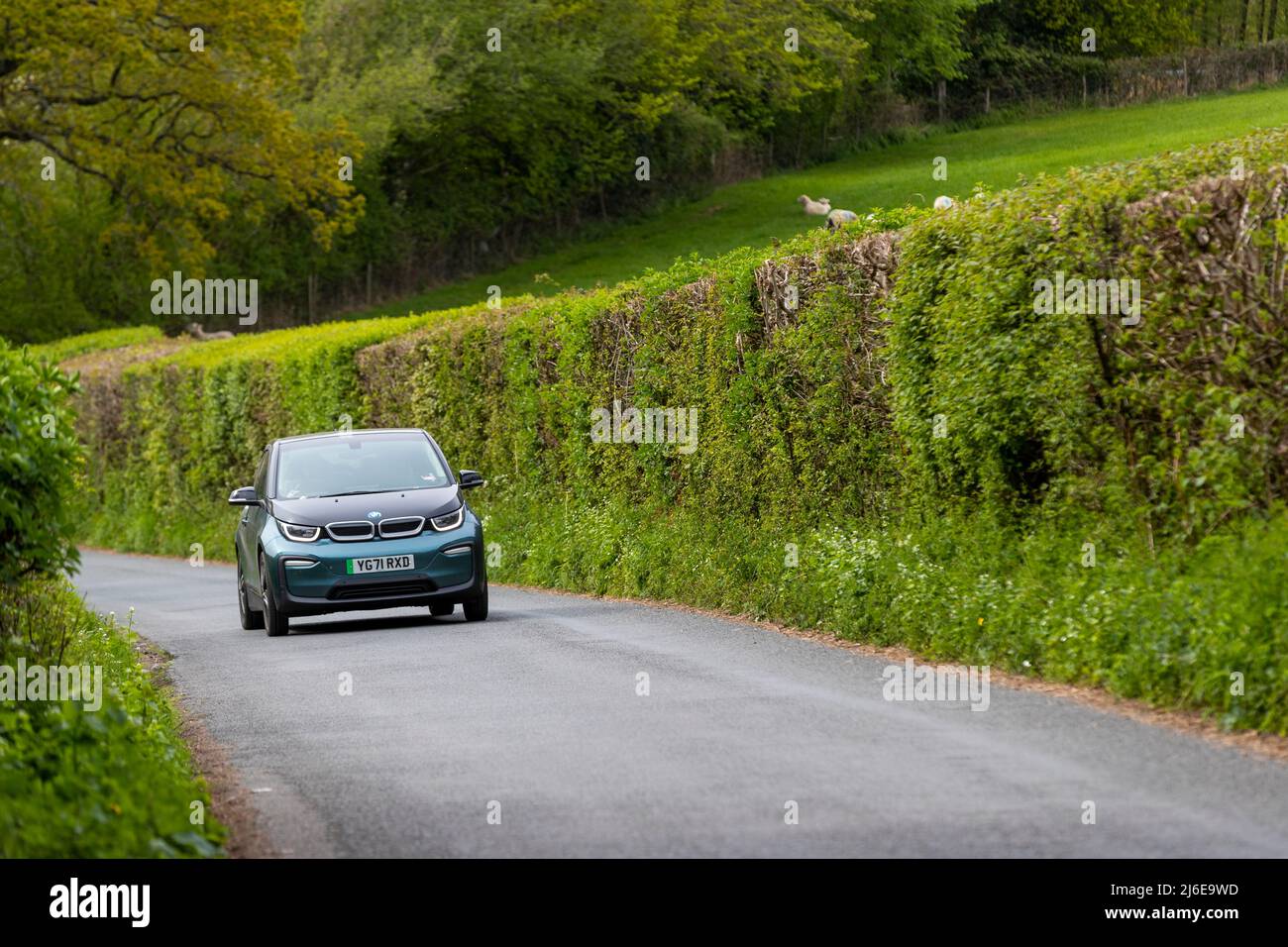 Electric EV BMW Spring Wye Run durch Wales und das Wye Valley. Stockfoto