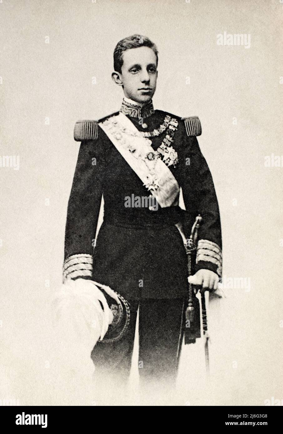 König Alfonso XIII. Von Spanien (1886-1941) in Marineuniform um 1904, 18 Jahre oder jünger. Stockfoto