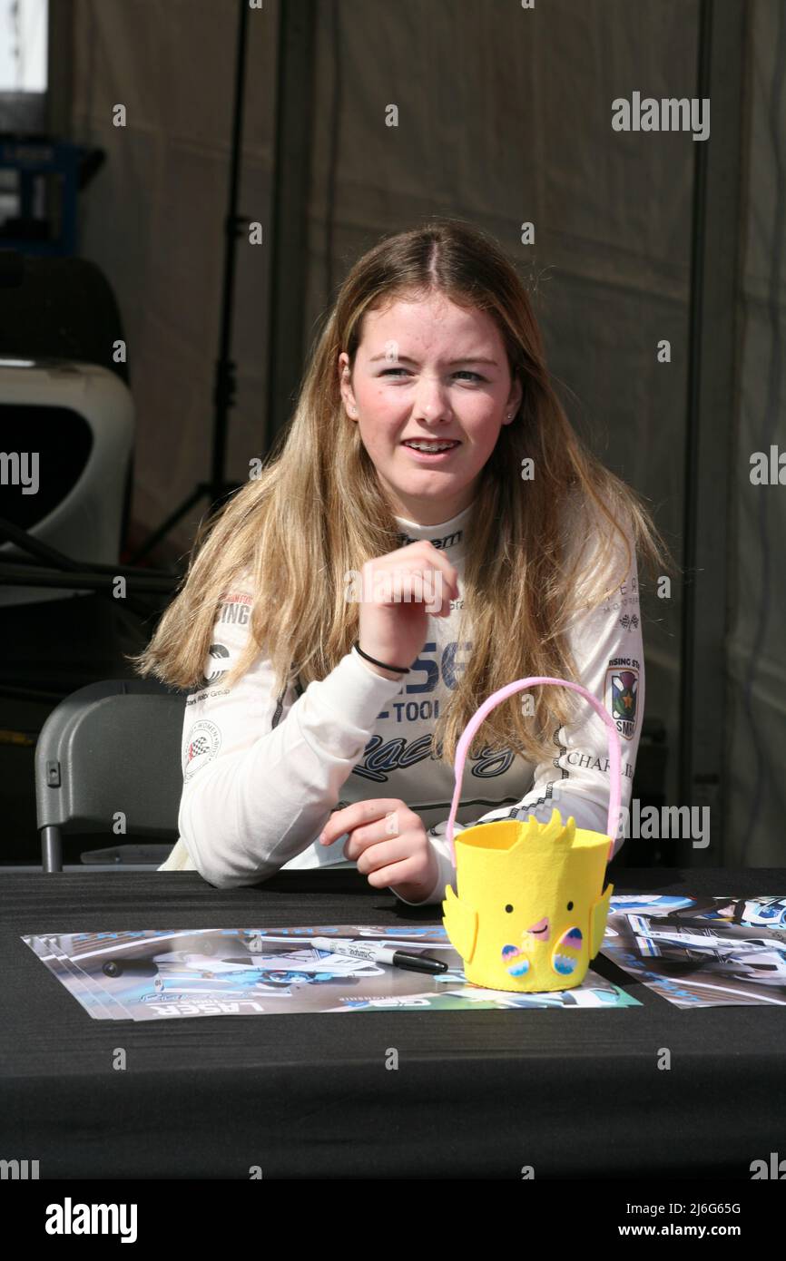 Porträt der britischen Rennfahrerin Chloe Grant Stockfoto