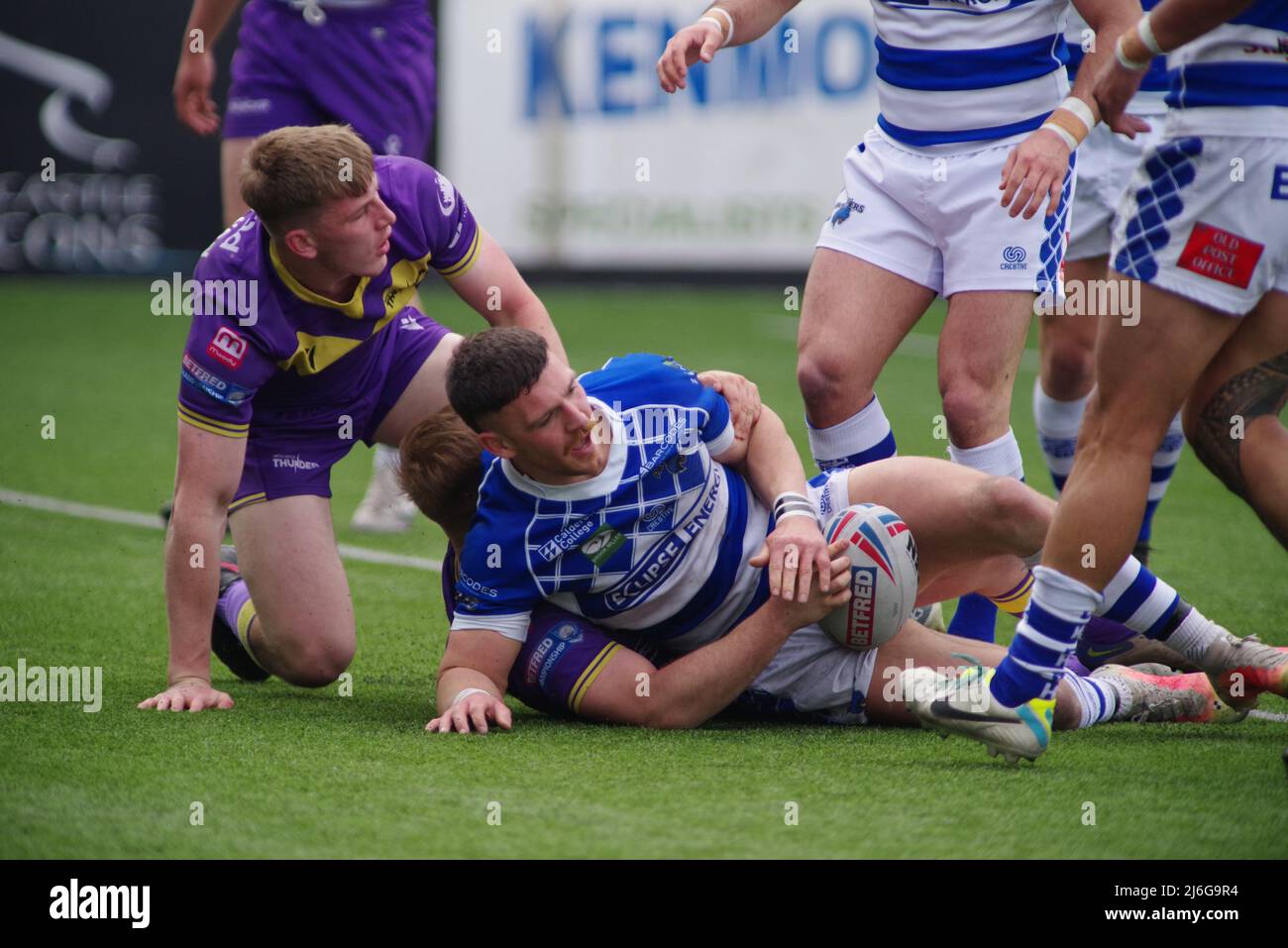 Newcastle, England, 30. April 2022. Zack McComb erzielte einen Versuch für Halifax Panthers gegen Newcastle Thunder in einem Rugby-League-Spiel der Betfred Championship in Kingston Park. Stockfoto