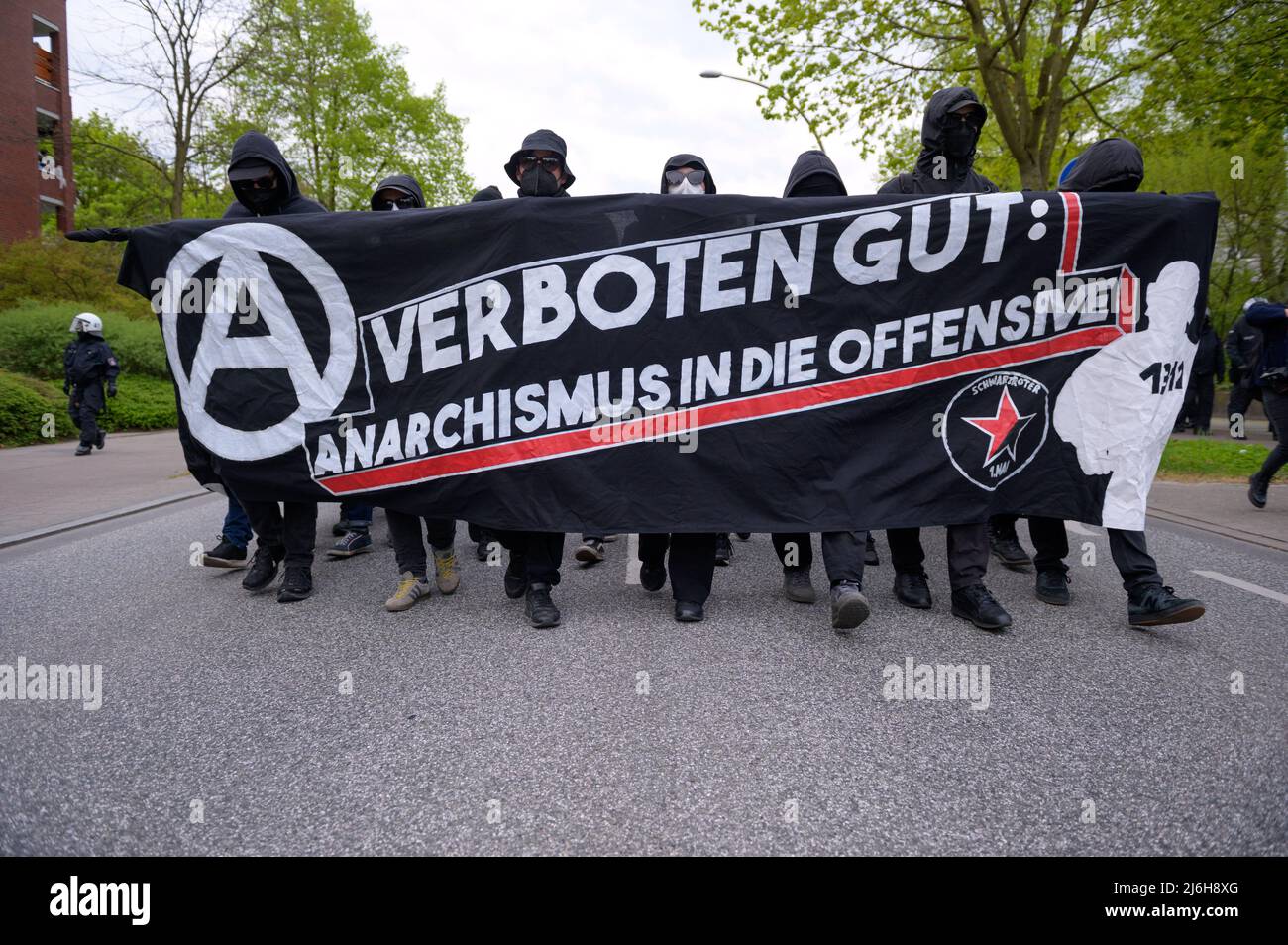 01. Mai 2022, Hamburg Teilnehmer der Demonstration unter dem Motto
