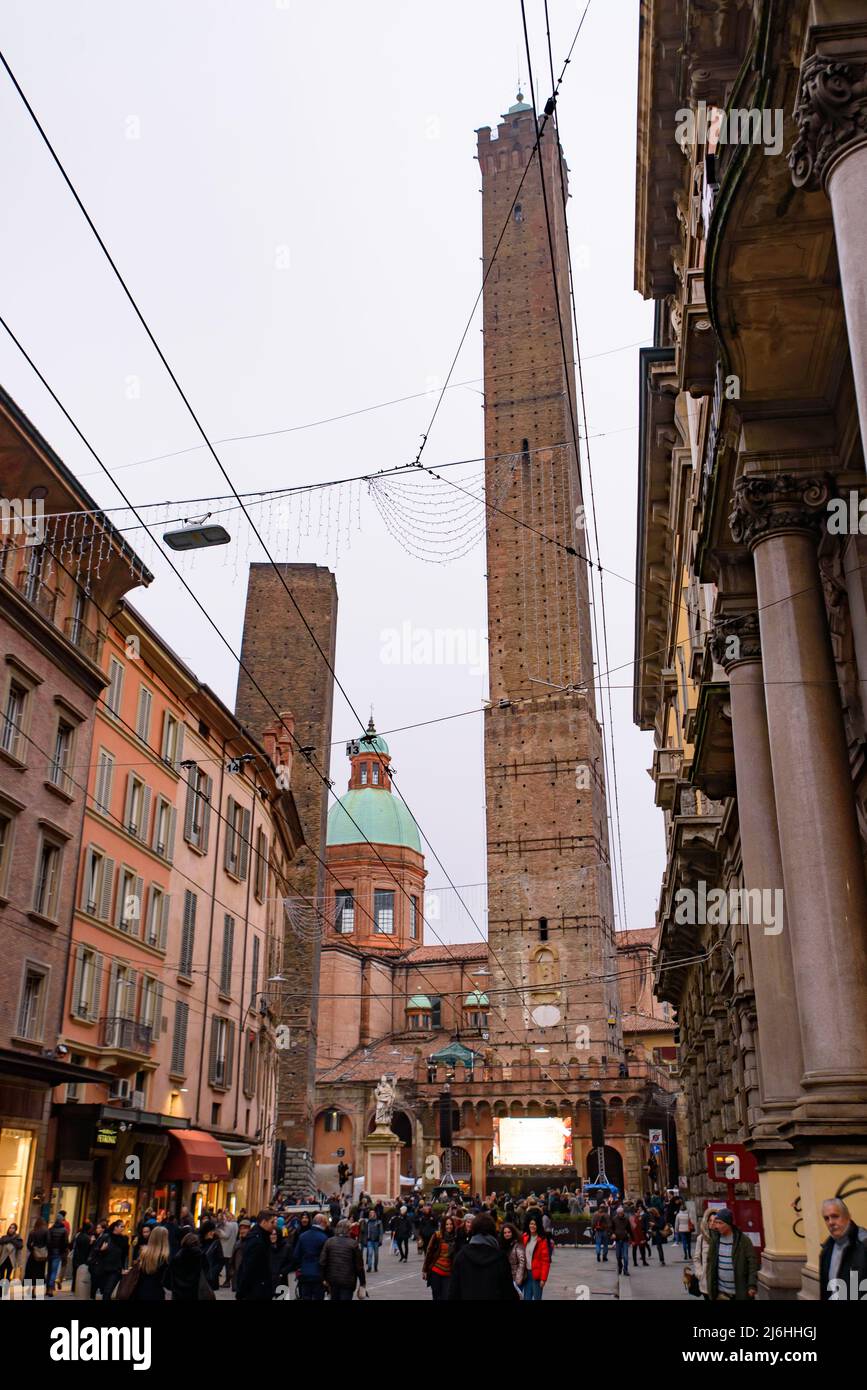 Die zwei Türme in Bologna, Italien Stockfoto