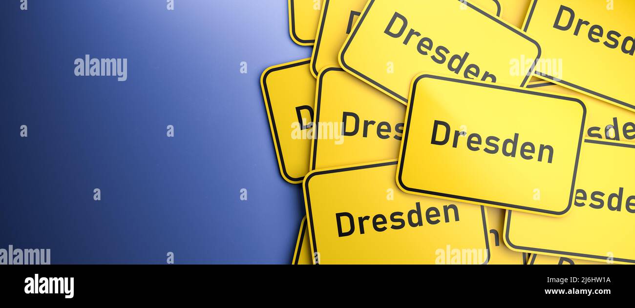 Mehrere Dresdner Stadtbegrenzungsschilder auf einem Haufen. Dresden ist die Hauptstadt des Bundeslandes Sachsen. Das typische gelbe Stadtgrenzschild für deutsche Städte. Stockfoto
