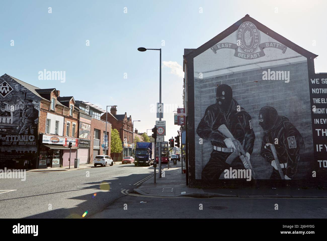 UVF (Ulster Volunteer Force) loyalistische paramilitärische Wandgemälde auf der „Freedom Corner“ Lower Newtownards Road, East Belfast, Nordirland, 20.. April 2022 Stockfoto