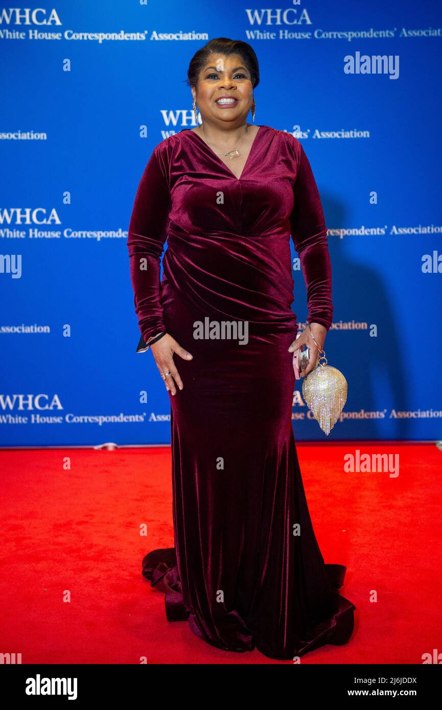 April Ryan kommt am Samstag, den 30. April 2022, zum Jahresessen der White House Correspondenents Association 2022 im Washington Hilton Hotel in Washington, DC an. Dies ist das erste Mal seit 2019, dass die WHCA aufgrund der COVID-19-Pandemie ihr jährliches Abendessen veranstaltet. Kredit: Rod Lampey / CNP/Sipa USA Stockfoto