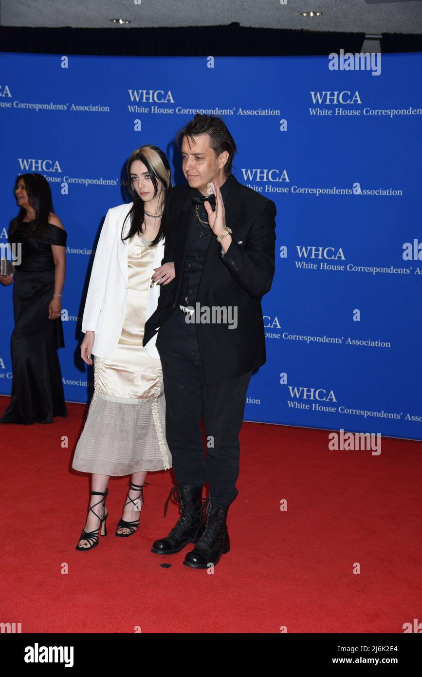 Gast, Julian Casablancas bei der Ankunft für das White House Correspondenten Dinner 2022, Washington Hilton Hotel, Washington, DC 30. April 2022. Foto: Quoin Pics/Everett Collection Stockfoto