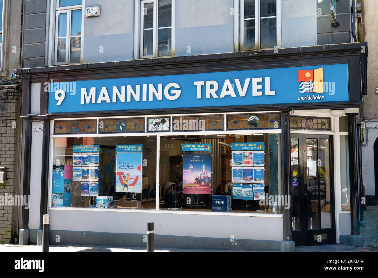 Kilkenny, Irland - 20. April 2022: Manning Travel Agent in Kilkenny, Irland. Stockfoto