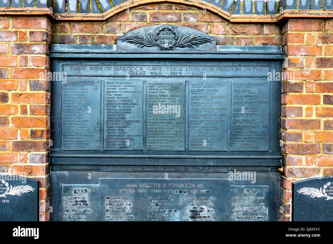 Baldock war Memorial in den High Street Memorial Gardens, Baldock, Hertfordshire, Großbritannien Stockfoto