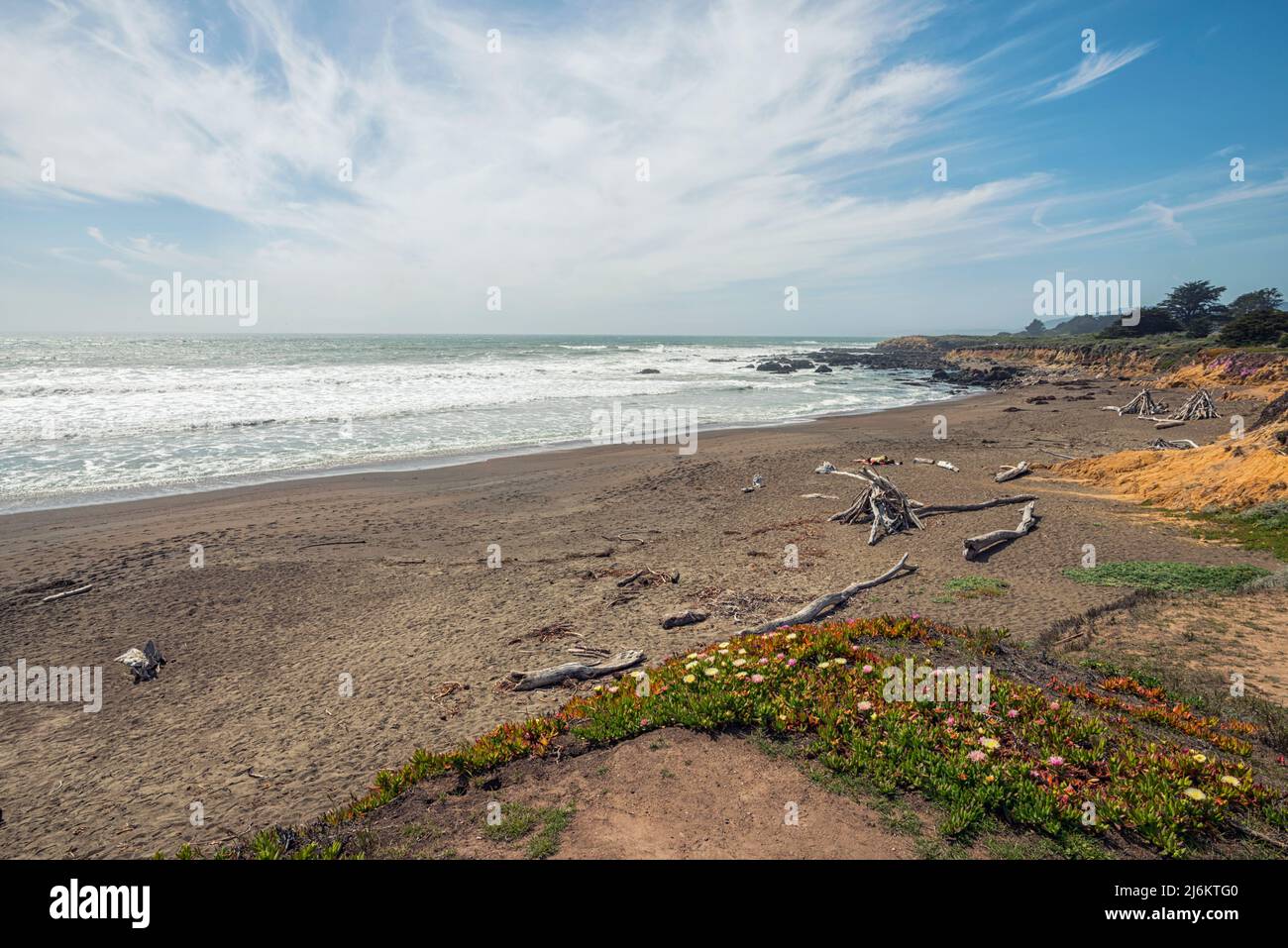 Moonstone Beach an einem Aprilnachmittag. Cambria, Kalifornien, USA. Stockfoto