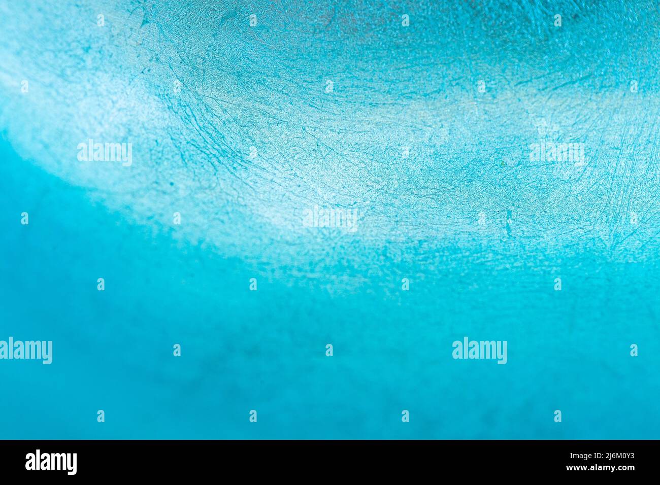 Meereshintergrund. Abstrakt trendy blauer Hintergrund.Textur in blauen und weißen Farben Stockfoto