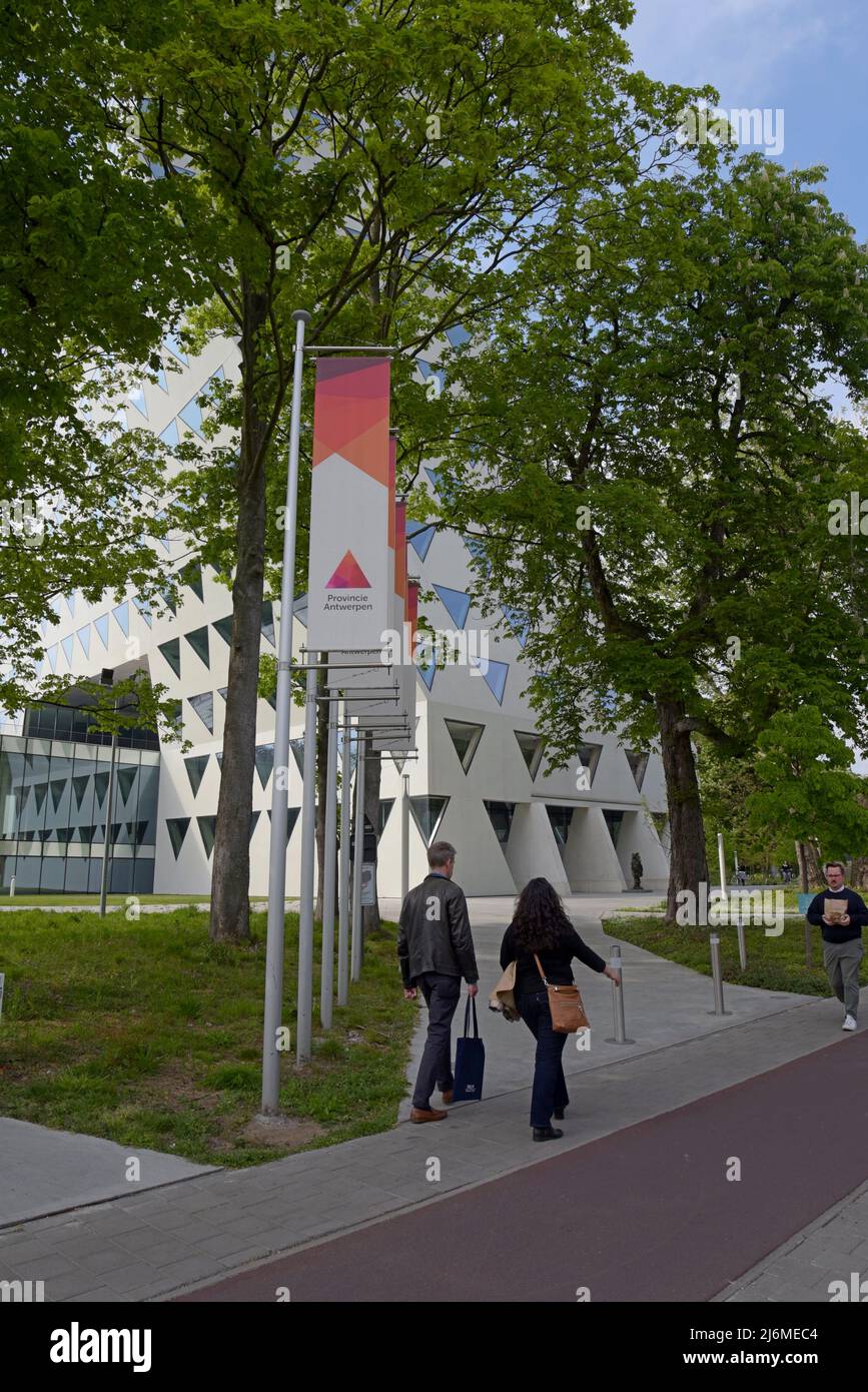 Provinzregierung Gebäude auf Koningin Elisabethlei in Antwerpen, bekannt als Provincehuis. Erbaut 2018 und entworfen von Xaveer De Geyter Architects Stockfoto