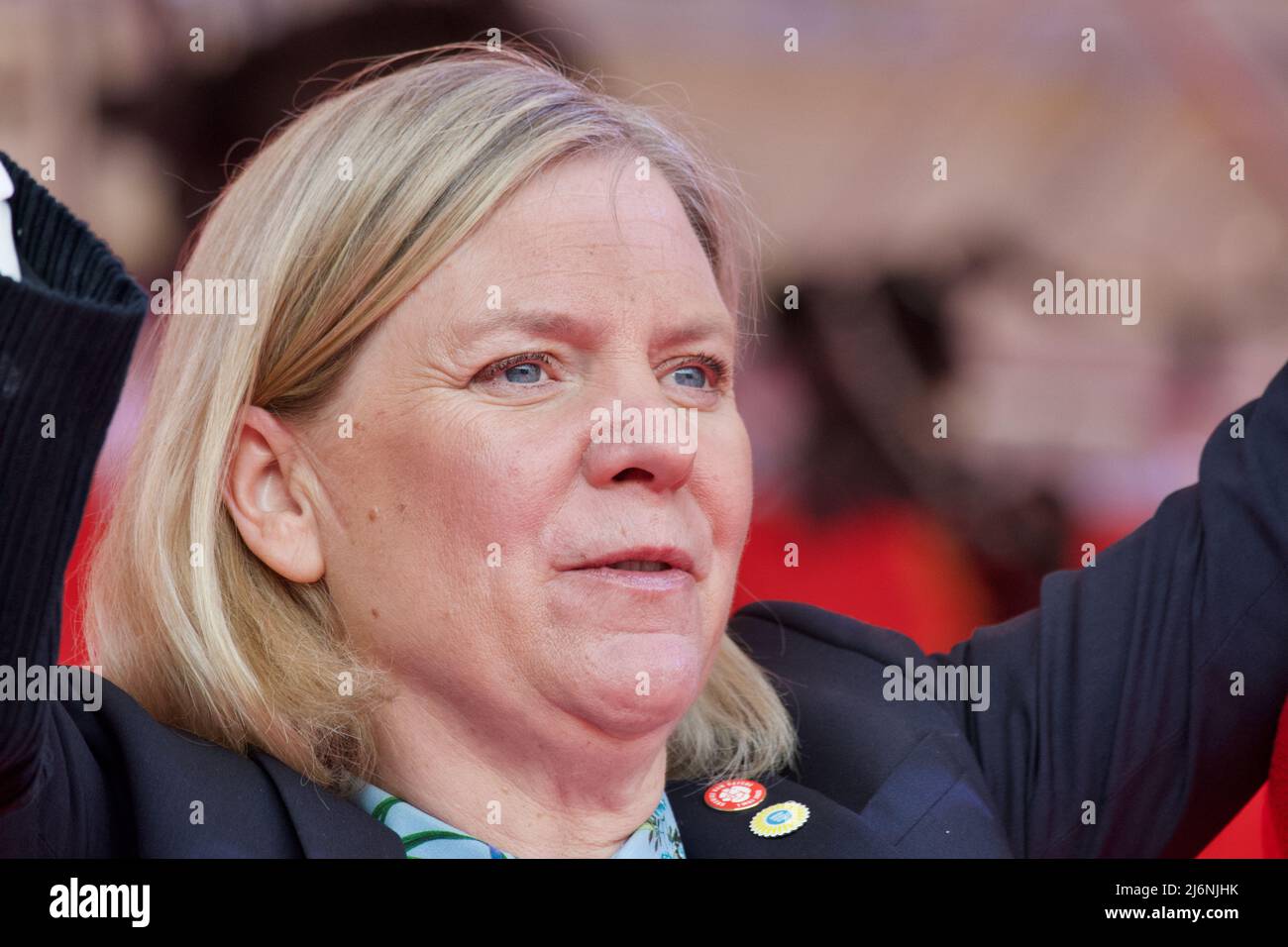 STOCKHOLM, SCHWEDEN - 1. MAI 2022: Die schwedische Premierministerin Magdalena Andersson hält eine Rede in Stockholm. Stockfoto