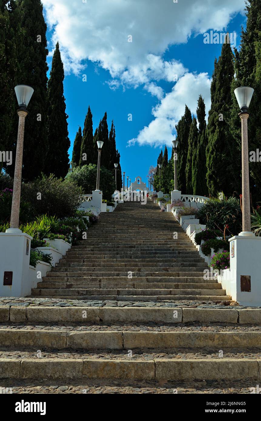 Treppe zum Schloss von Aljustrel in Alentejo, Portugal Stockfoto