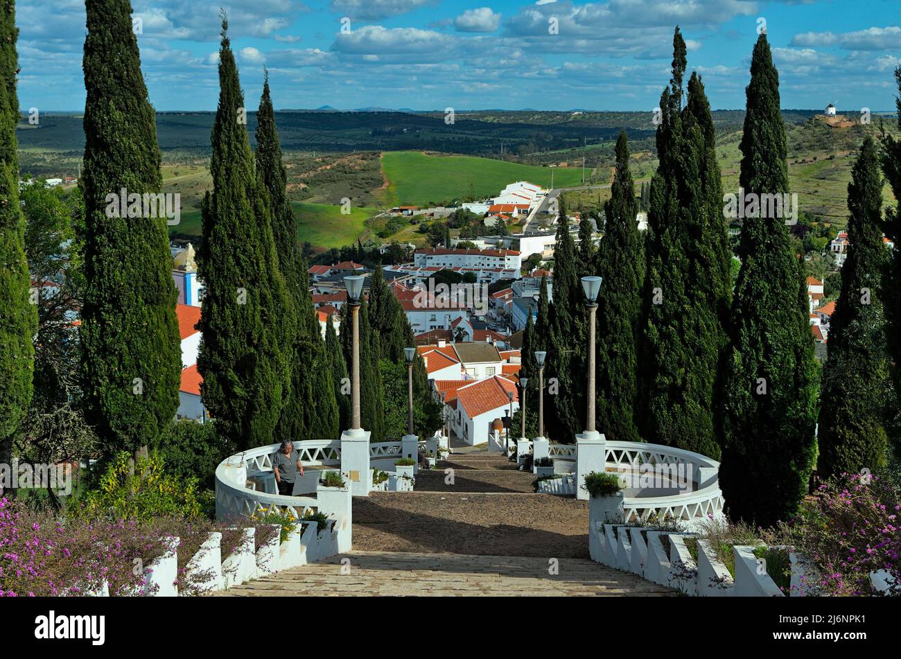 Treppenansicht von der Burg nach Aljustrel in Alentejo, Portugal Stockfoto